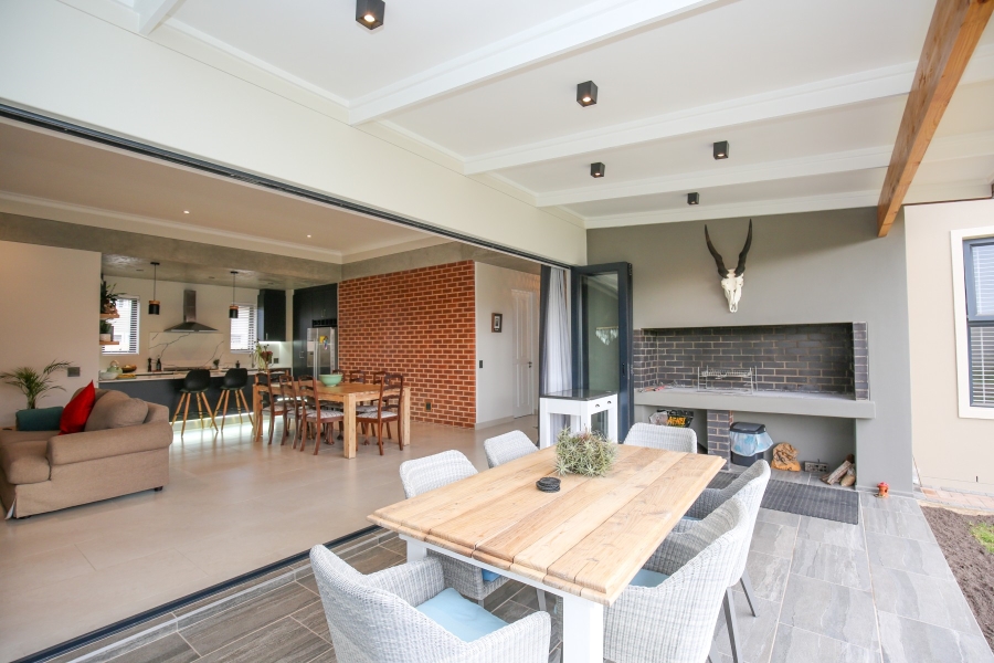 3 Bedroom Property for Sale in The Hill Western Cape